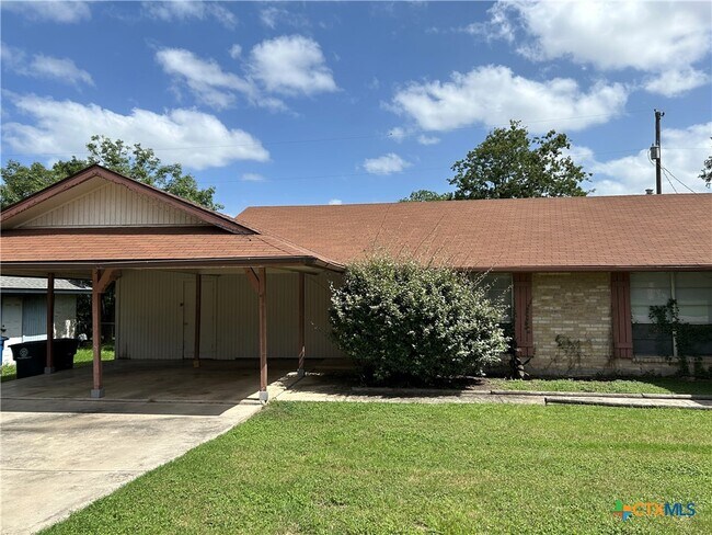 Foto del edificio - 317 Briarwood Dr