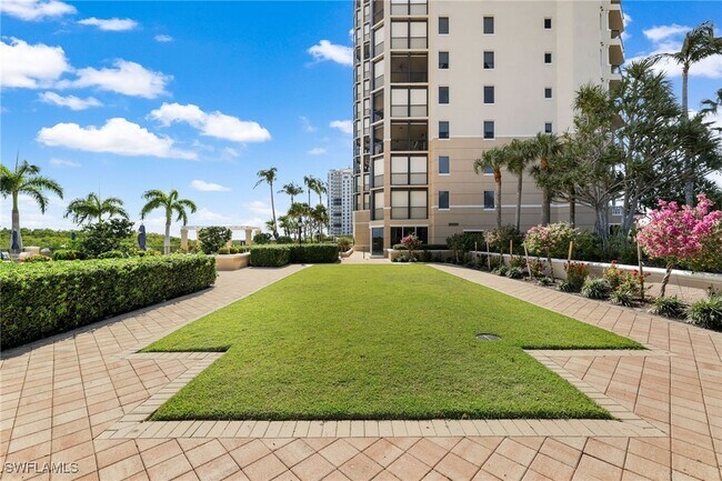Foto del edificio - 4875 Pelican Colony Blvd