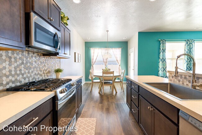 Building Photo - 4 br, 2 bath House - 14303 Maqbool Street