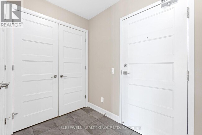 Building Photo - 480 Church St