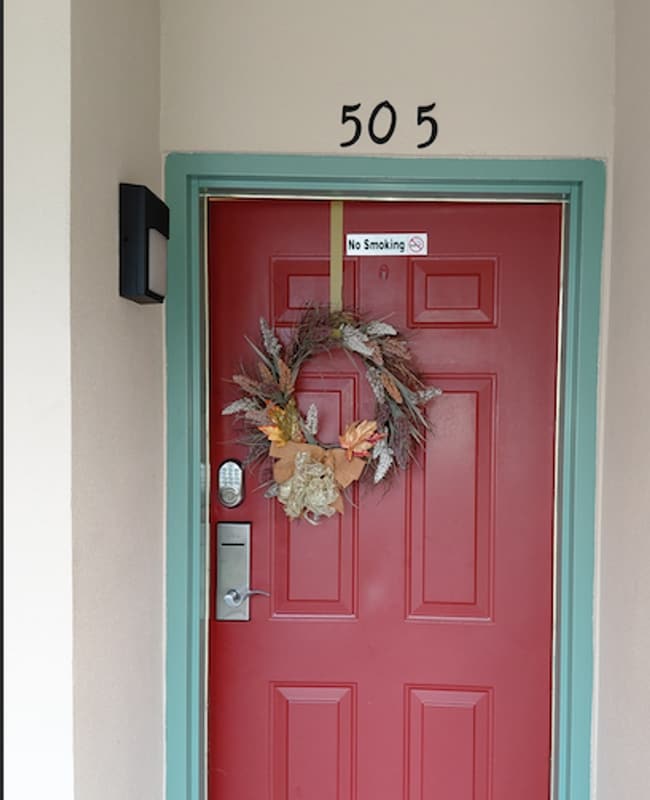 Building Photo - Turnkey Furnished Condo