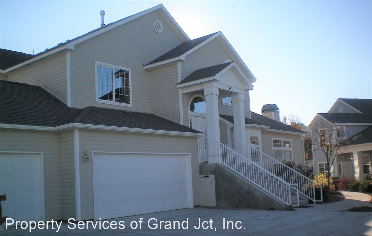 2 br, 2 bath House 755 Glen Court Unit 30 House Rental in Grand