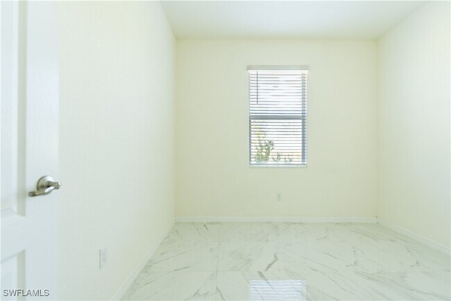 Foto del edificio - 3669 Crimson Ln