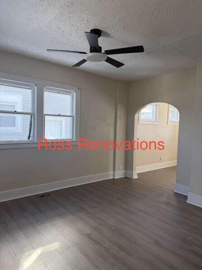 Foto del edificio - Three bedroom, 1 bath home