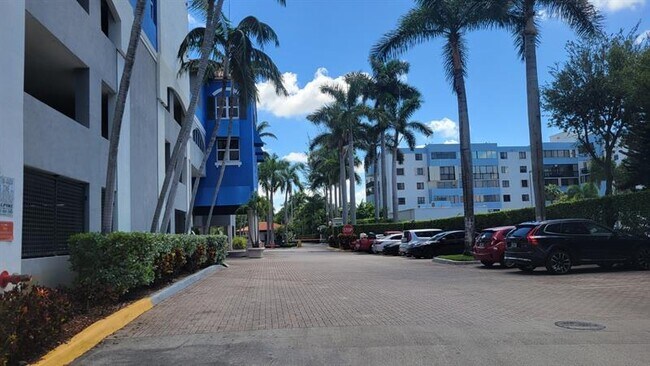 Foto del edificio - 5091 NW 7th St