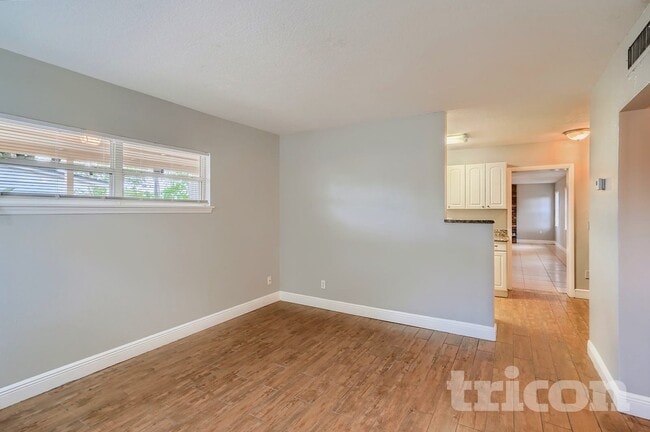 Foto del edificio - 322 Notre Dame Dr