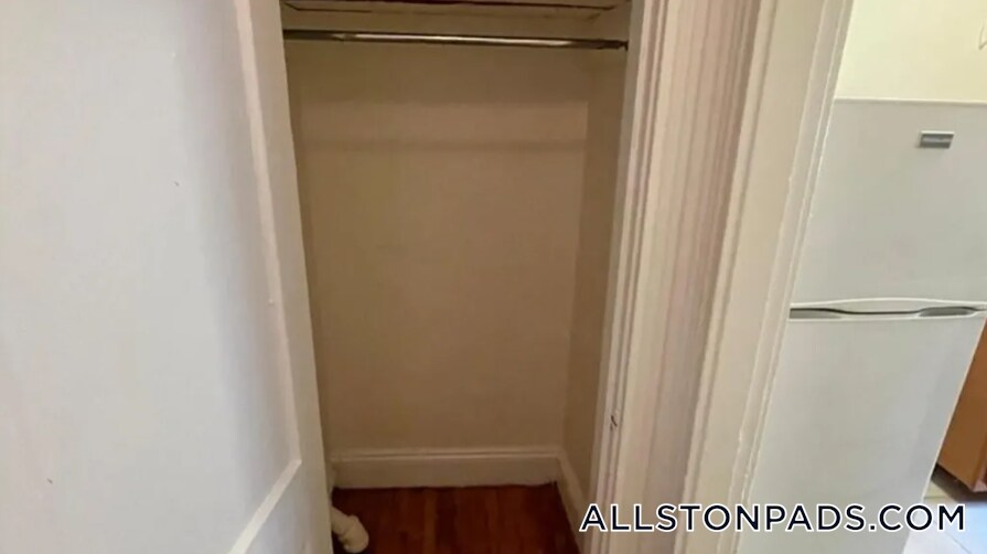 Foto del edificio - 1156 Commonwealth Ave