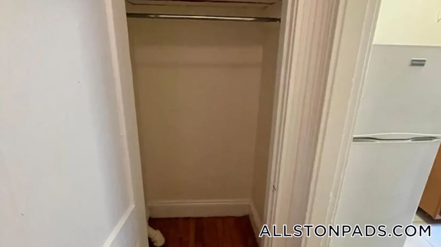 Building Photo - 1156 Commonwealth Ave