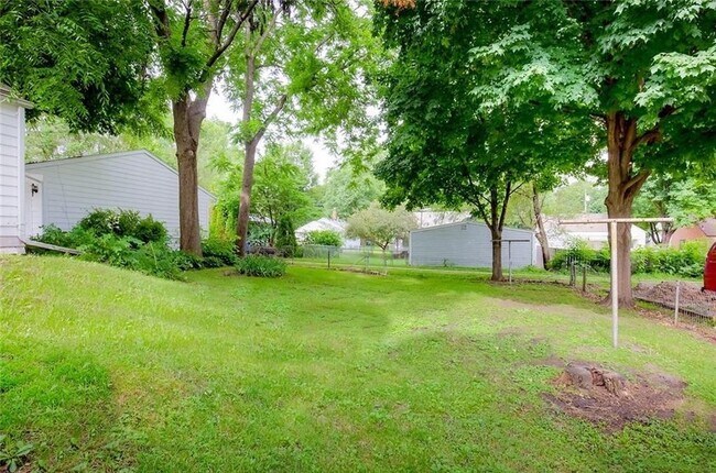 Foto del edificio - 4124 3rd St