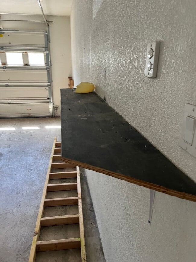 Foto del edificio - 3 bed / 2 bath Duplex