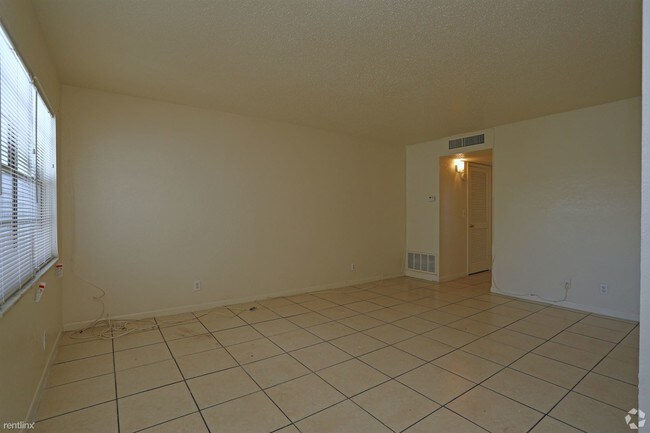 Building Photo - 2 br, 1 bath Apartment - 55 Jasper St Apt 1