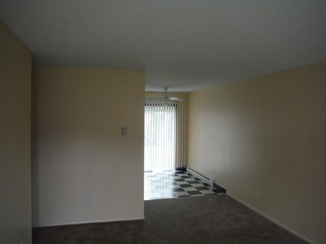 Primary Photo - 878 SE 187th Ave
