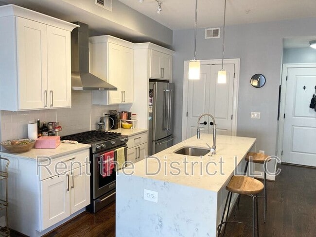 Foto del edificio - 4126 8th St NW