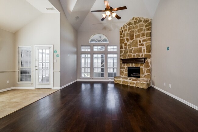 Foto del edificio - 2513 Appaloosa Ln