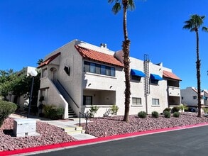 Building Photo - 101 Luna Way