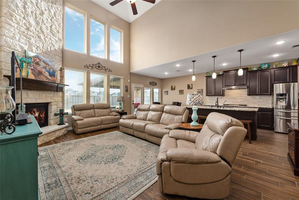 Foto principal - 28323 Long Mill Ln