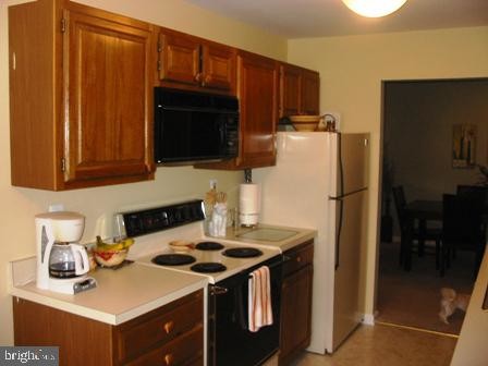 Foto del edificio - 3502 Thomas Pointe Ct