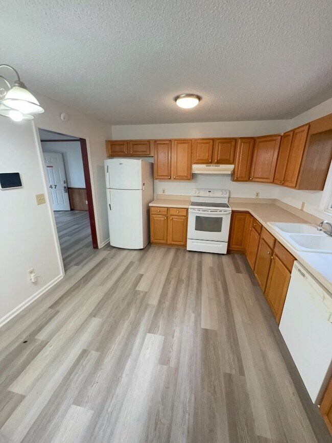 Foto del edificio - 47 East Dr