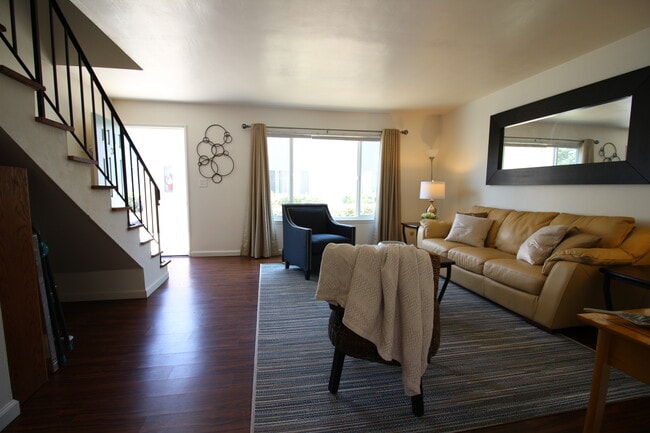 Building Photo - 1314 Galleon Way