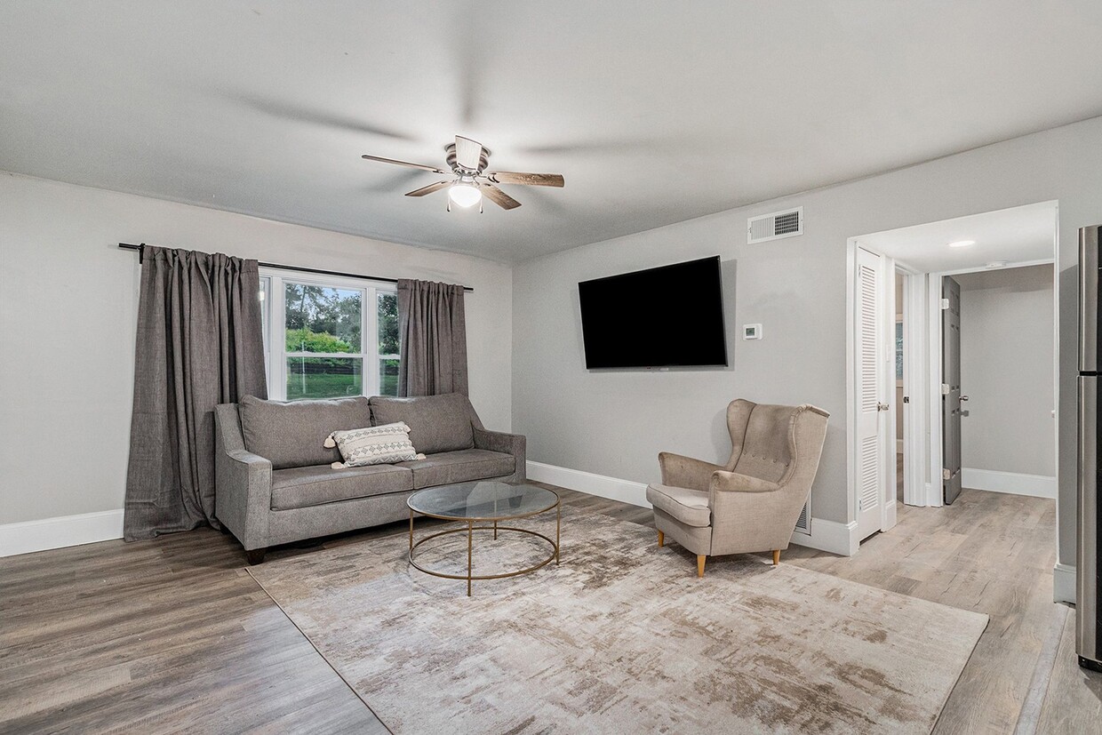 Foto principal - 2167 Dresden Dr