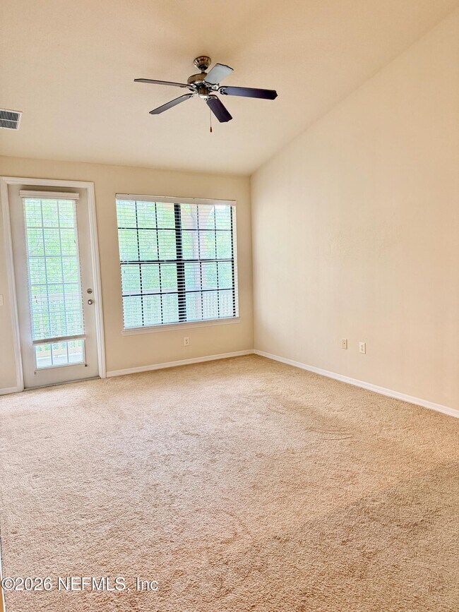 Foto del edificio - 12700 Bartram Park Blvd