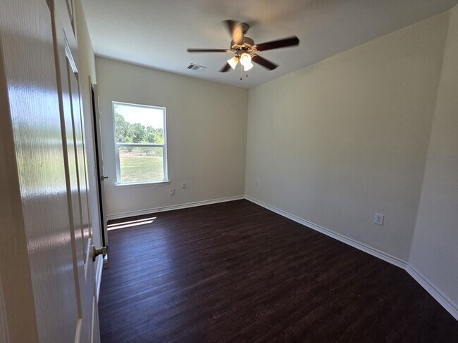 Foto del edificio - 3/2/2-Ready for Move In