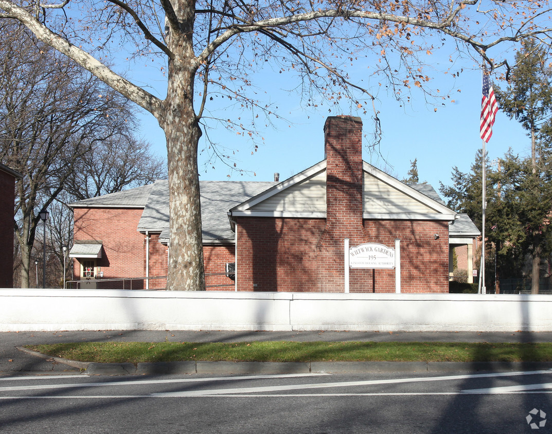 Building Photo - Wiltwyck Gardens