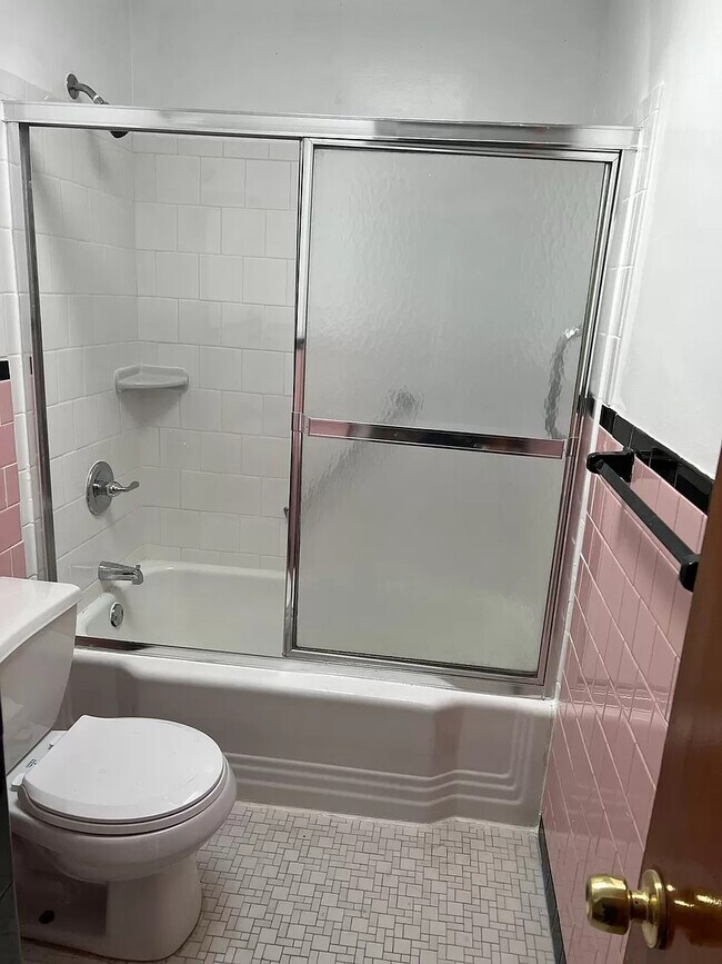 Foto del edificio - 708 Umbra St