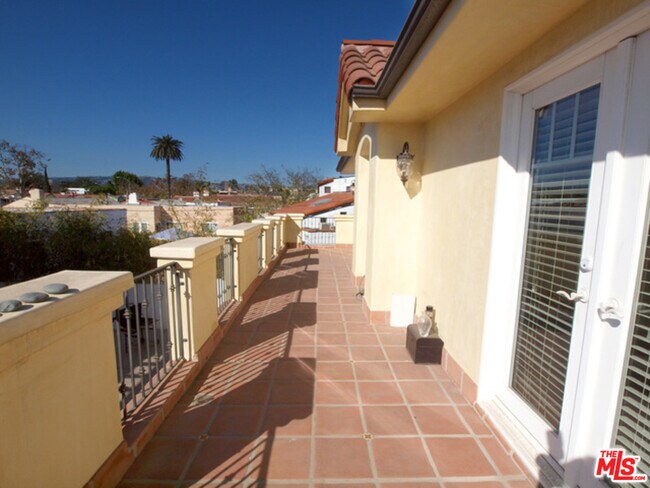 Foto del edificio - 1644 Hi Point St