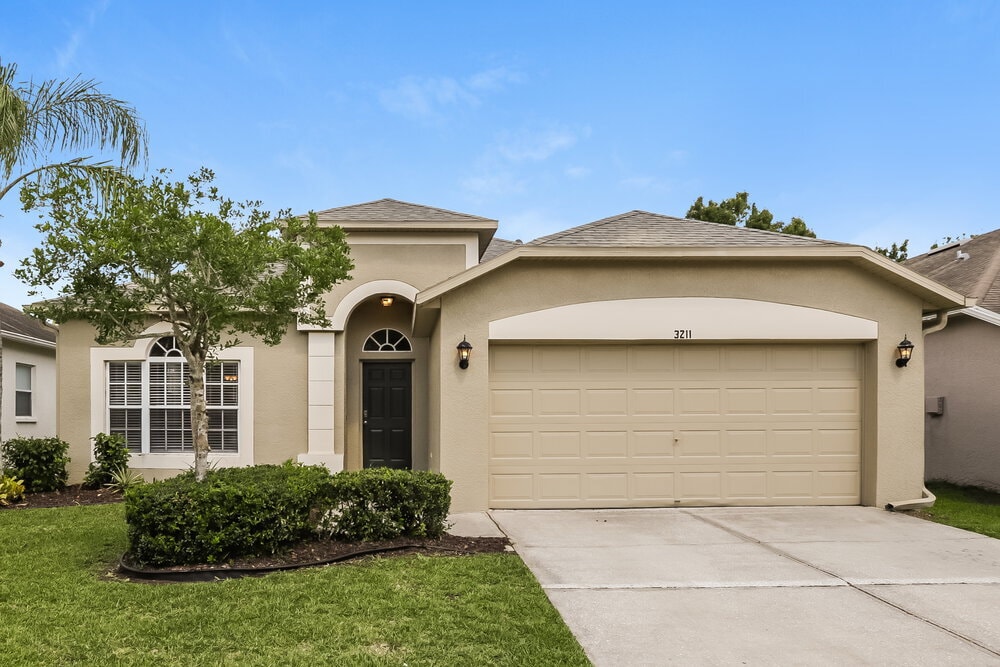 Foto principal - 3211 Downan Point Dr