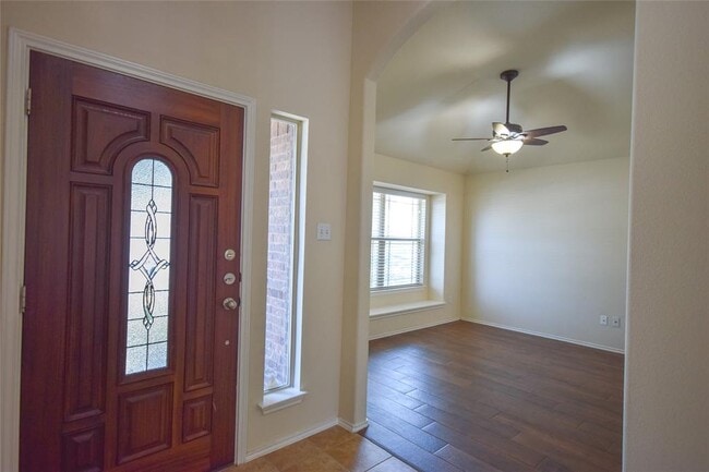 Building Photo - 204 Drystone Trail