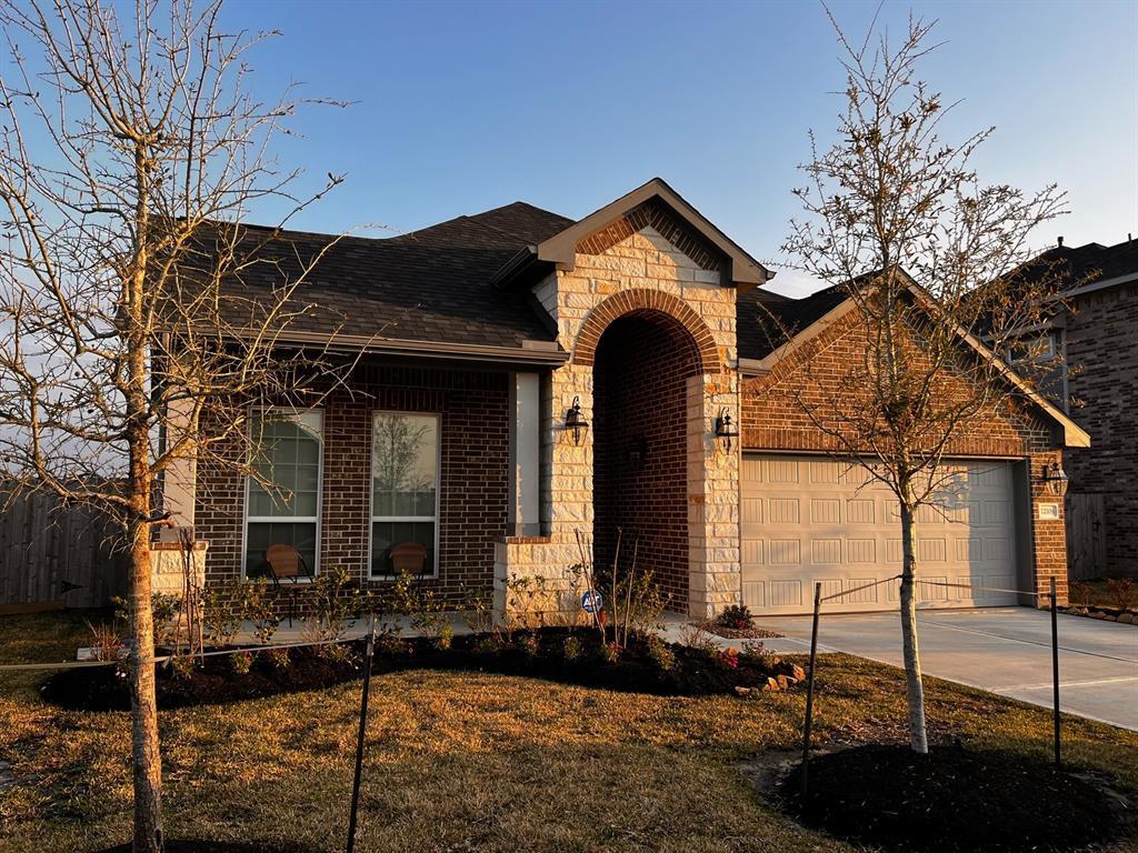 12106 Champions Frst Dr, Mont Belvieu, TX 77523 House Rental in Mont
