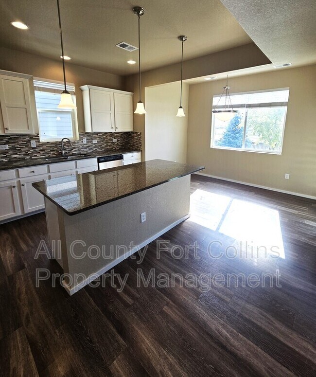 Building Photo - 3034 Benfold St