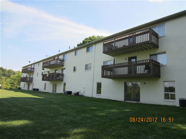Building Photo - 10950 Highland Rd