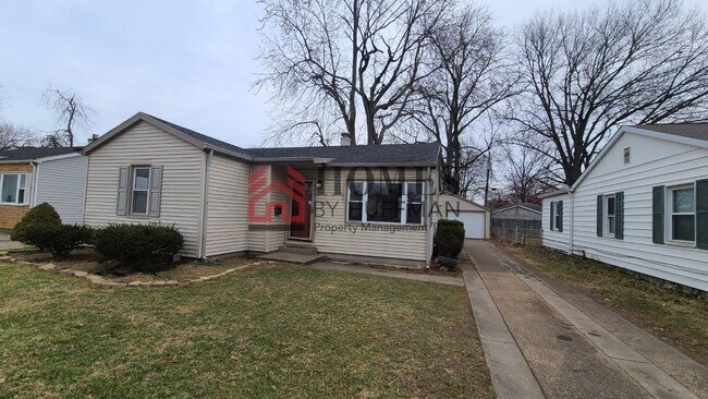 Building Photo - 3 Bedroom House | 1 Car Garage | Fenced Ba...
