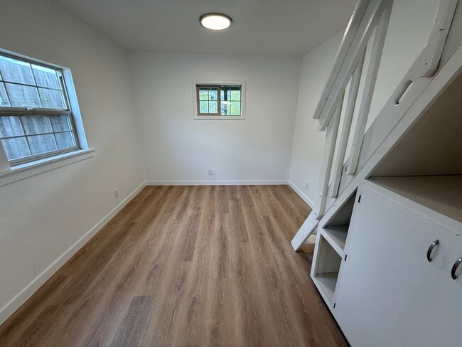 Building Photo - 2890 Alder Ave