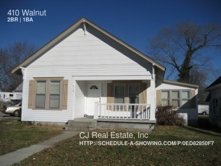 Primary Photo - 410 NW Walnut St
