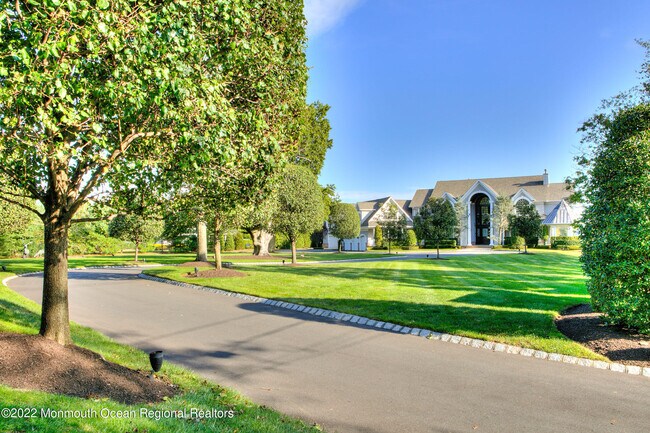 Foto del edificio - 43 Oakes Rd