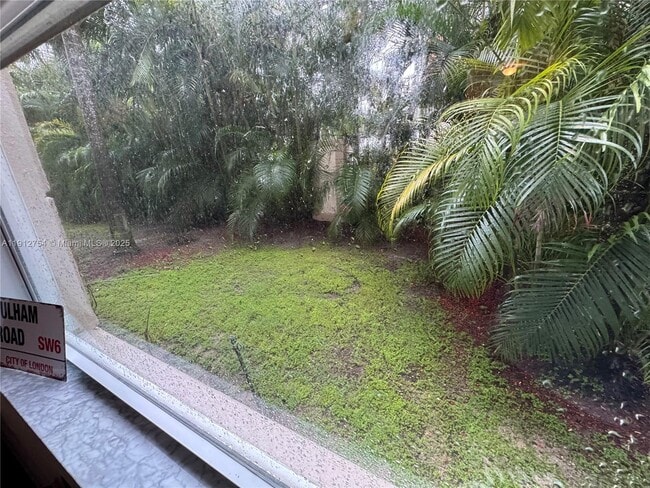 Foto del edificio - 17125 N Bay Rd