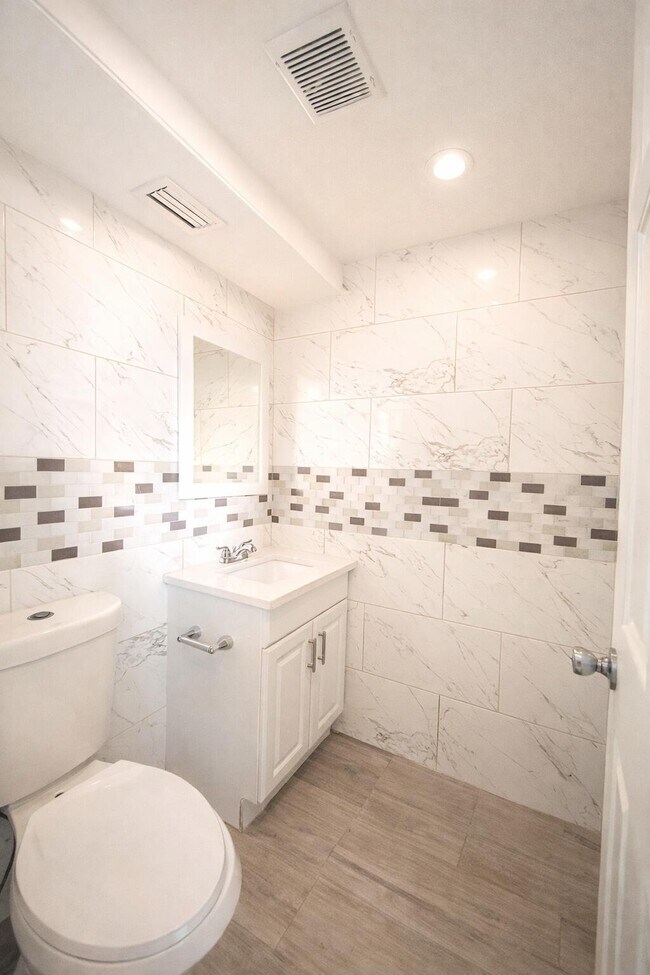 Foto del edificio - 299 Tuscany F