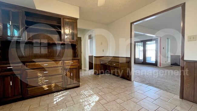 Photo - 1305 Guildford St House