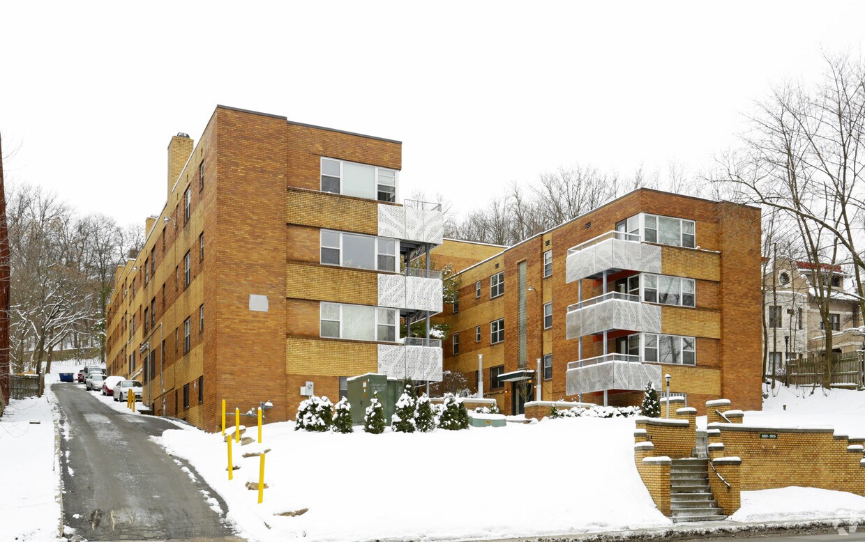 Primary Photo - Pelletrea Apartments