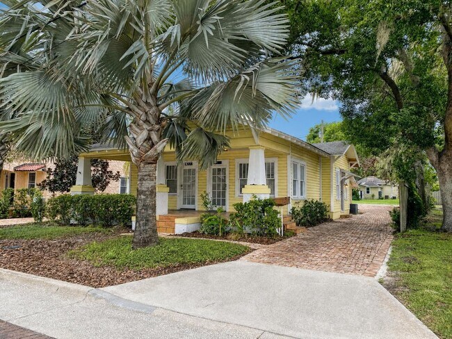 Foto del edificio - 833-835 Johnson Ave