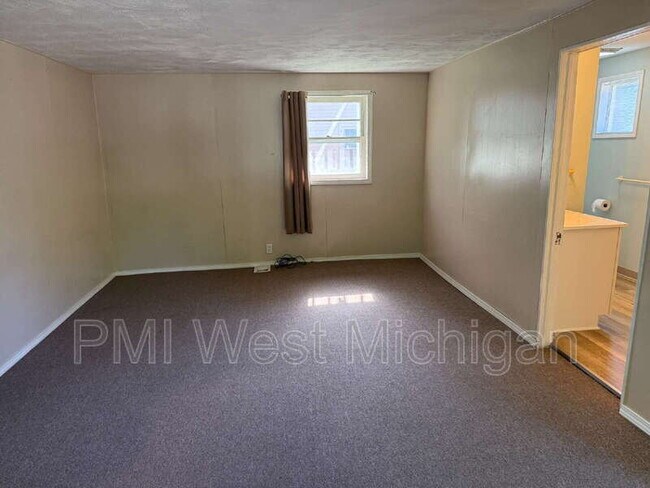 Foto del edificio - 538 Spencer St NE
