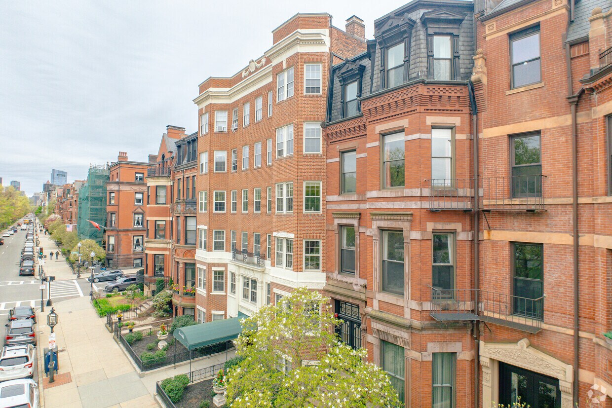 Building Photo - 250 Commonwealth Ave