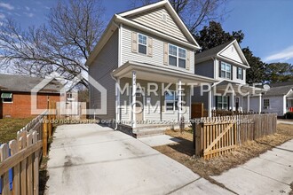 Building Photo - 542 Wilson St