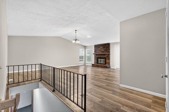 Foto del edificio - Updated Single-Family Home with Large Yard