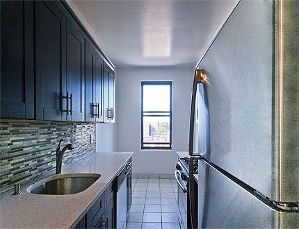 Foto principal - 35-86 164th St