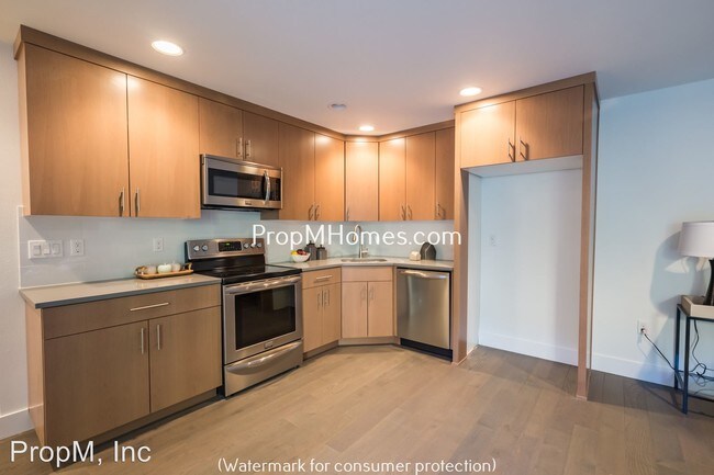 Foto del edificio - 4549 N Williams Ave