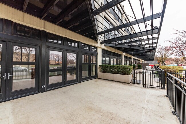 Foto del edificio - 1151 W 14th Pl